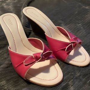 Fuschia Wedge Slides
